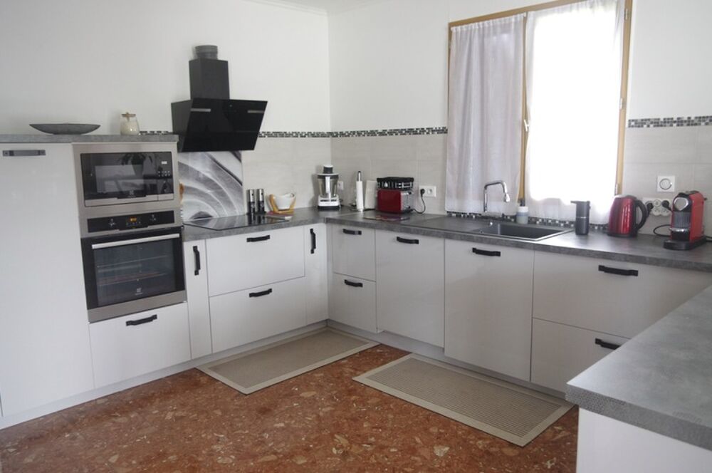 Maison à vendre 5 pièces, 116 m², proche de VIC-FEZENSAC (32)terrain 1185 m² avec garage