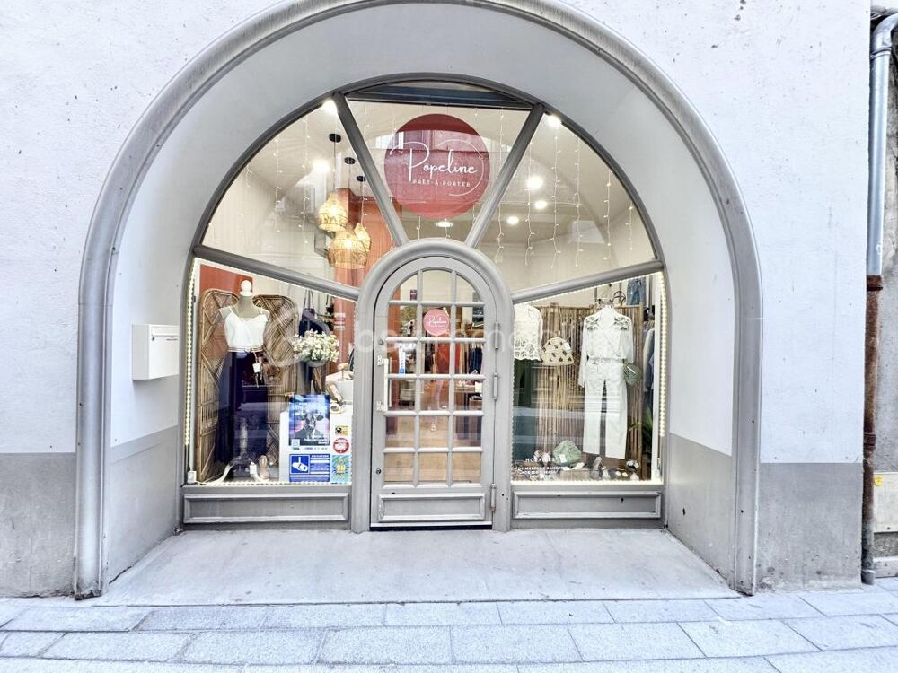  Opportunité unique au cœur de Béziers : Local commercial spacieux et moderne 
