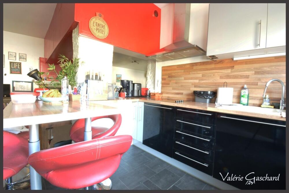 Vente Maison Guitres ( 33) Maison 2 chambres et jardin Guitres
