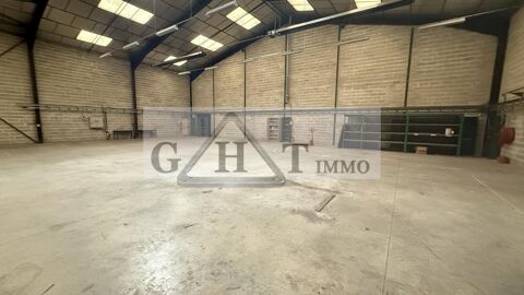 À LOUER  Local d'activité / Entrepôt  780 m²  MEAUX (77) 3450 77124 Meaux