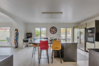  Maison � vendre 7 pi�ces 220 m�