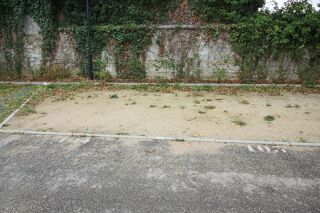  Parking / Garage à vendre 45 m² Persan