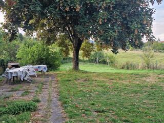  Ferme  vendre 10 pices 250 m