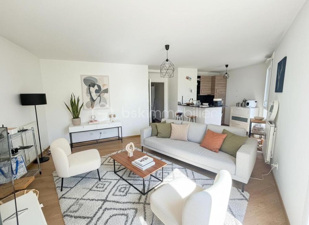 Appartement 3 pièces avec balcon exposé Sud  Rennes La Bellangerais