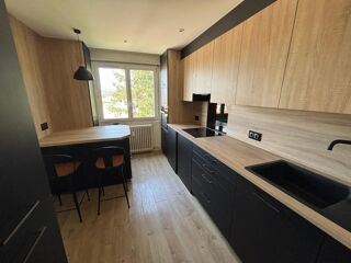  Appartement  louer 4 pices 77 m