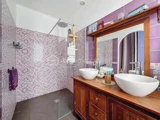  Immeuble à vendre 8 pièces 190 m²