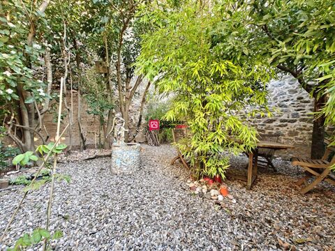   Maison de Matre , 4 Chambres, Grand garage, 1 Jardin Proprit/chteau - 6 pice(s) - 168 m