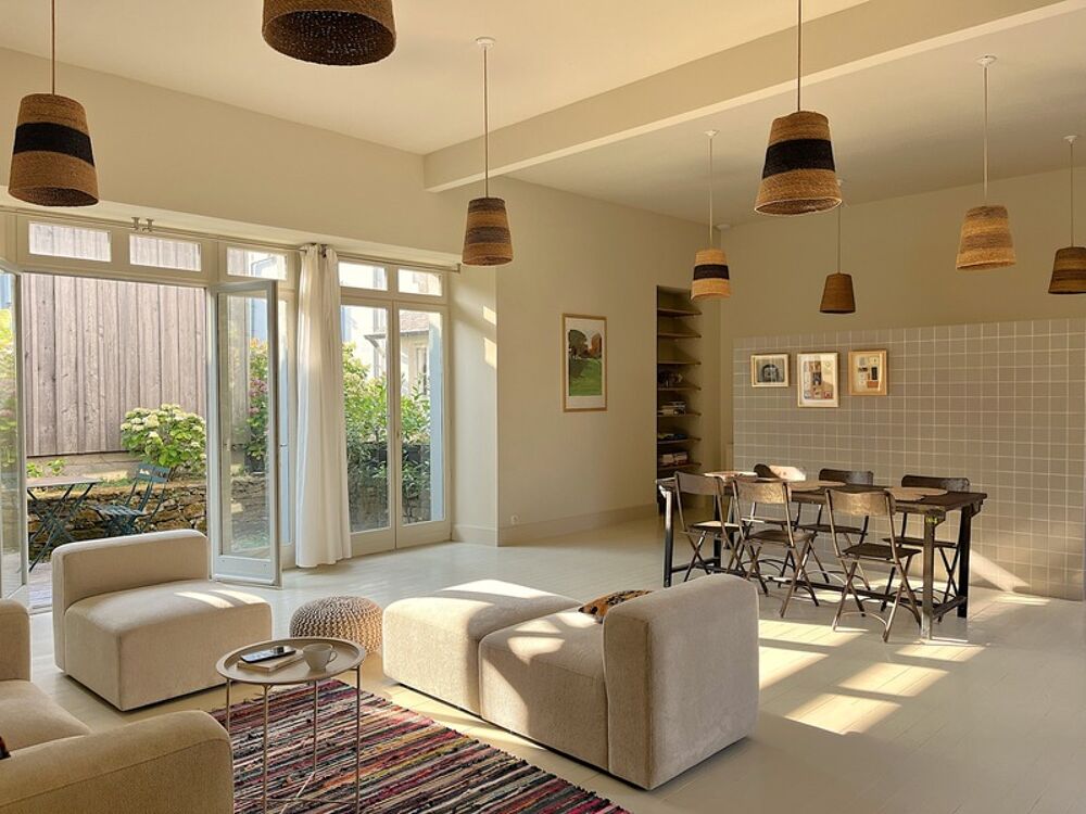 Vente Maison ILE AUX MOINES, COEUR DE BOURG, ANCIENNE ECOLE TRANSFORMEE EN HABITATION, 4 CHAMBRES, 748800€ FAI Ile aux moines