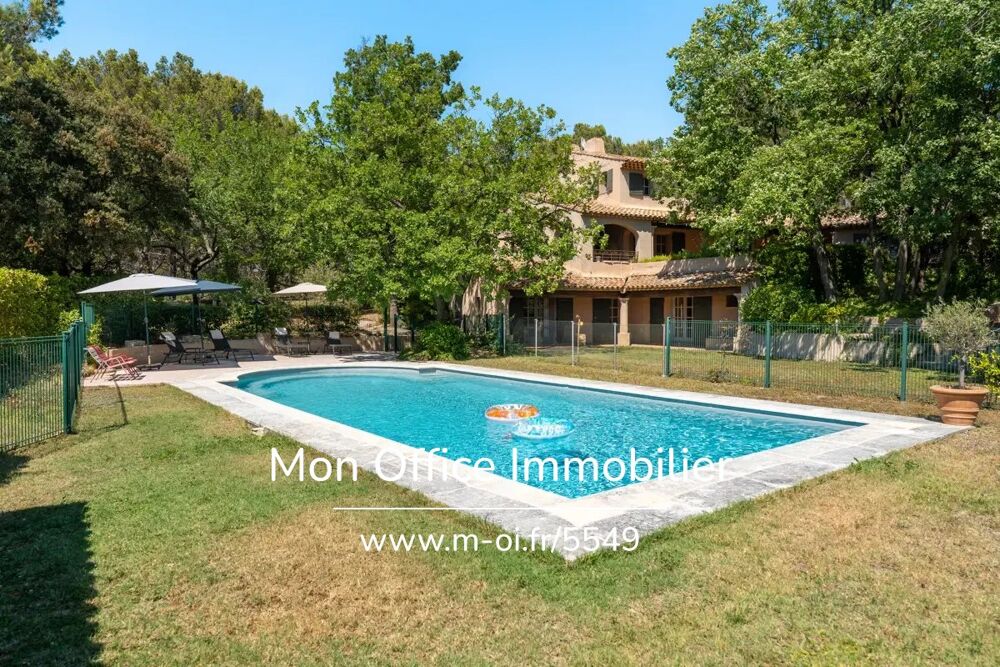 Référence : 5702-NGU - Maison 10 pièces - 8 chambres - Jacuzzi, Piscine, Salle de Cinema - Village à pied