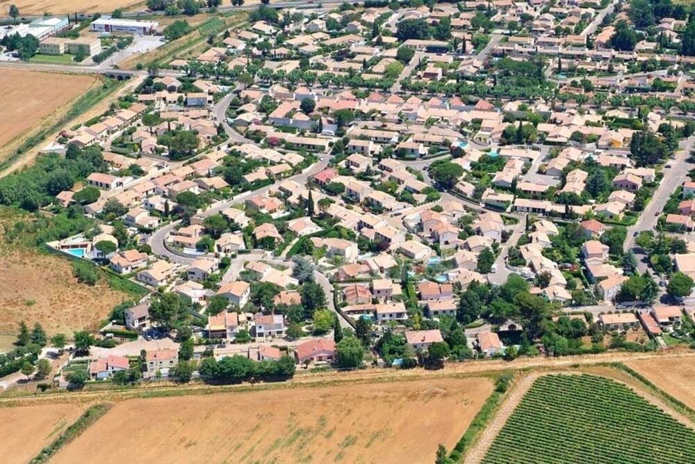 Location Maison 3 chambres 74 m² et grand garage 21 m² Caissargues