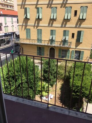  Appartement à louer 3 pièces 55 m²