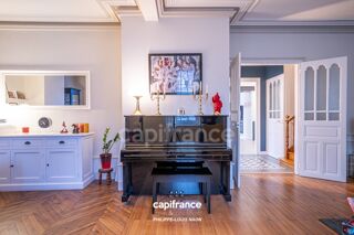  Maison � vendre 9 pi�ces 235 m�