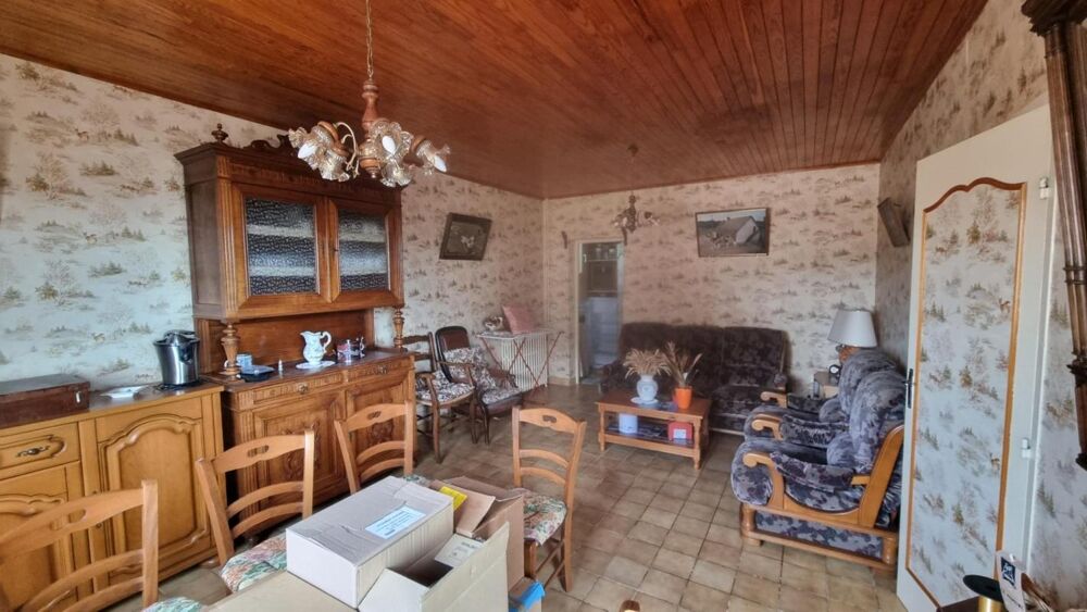 Vente Maison Corps de ferme avec maison d'habitation à 20km de Moulins Mercy