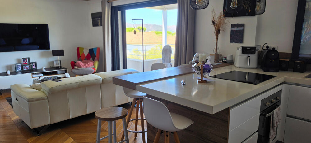 Vente Appartement SAINT-FLORENT APPARTEMENT T3 61 M² - VUE MER AVEC TERRASSE DE 42,5 M² Saint florent