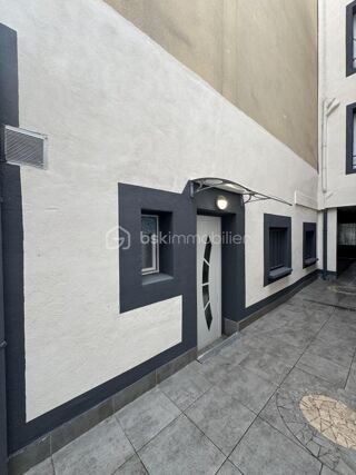  Immeuble � vendre 11 pi�ces 320 m�