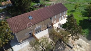  Maison à louer 9 pièces 246 m²