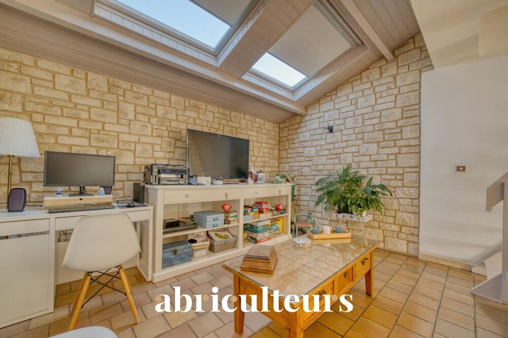 Vente Maison Maison familiale de 154 m² avec piscine en vente à Val-de-Cognac (16370) Val de cognac