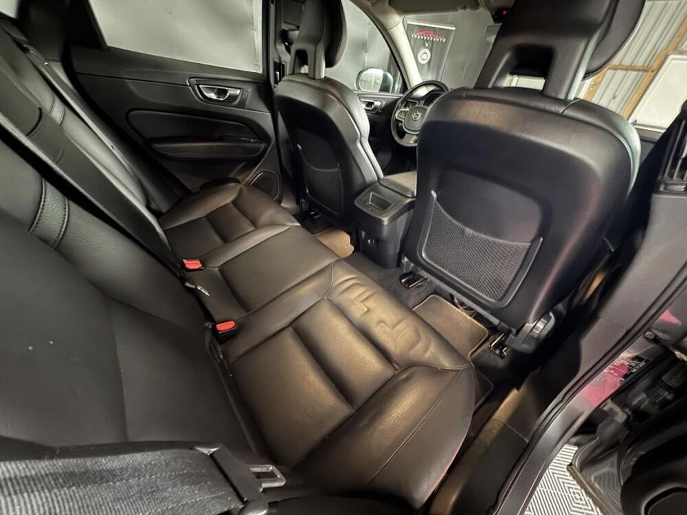 XC60 Inscription AWD Diesel 2017 occasion 56120 Les Forges De Lanouee