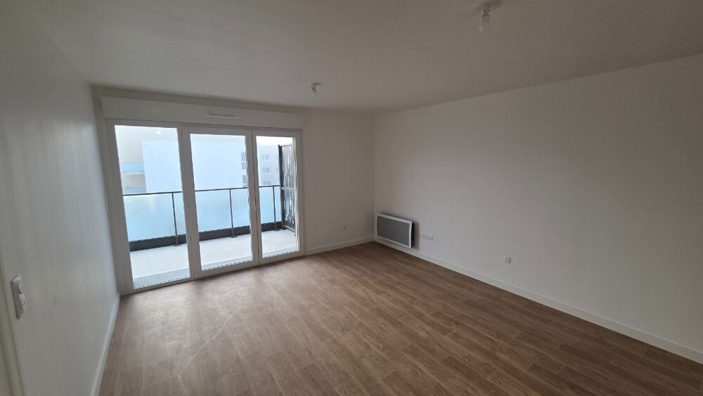 Location Appartement T2 avec balcon et parking à LAVAL Laval