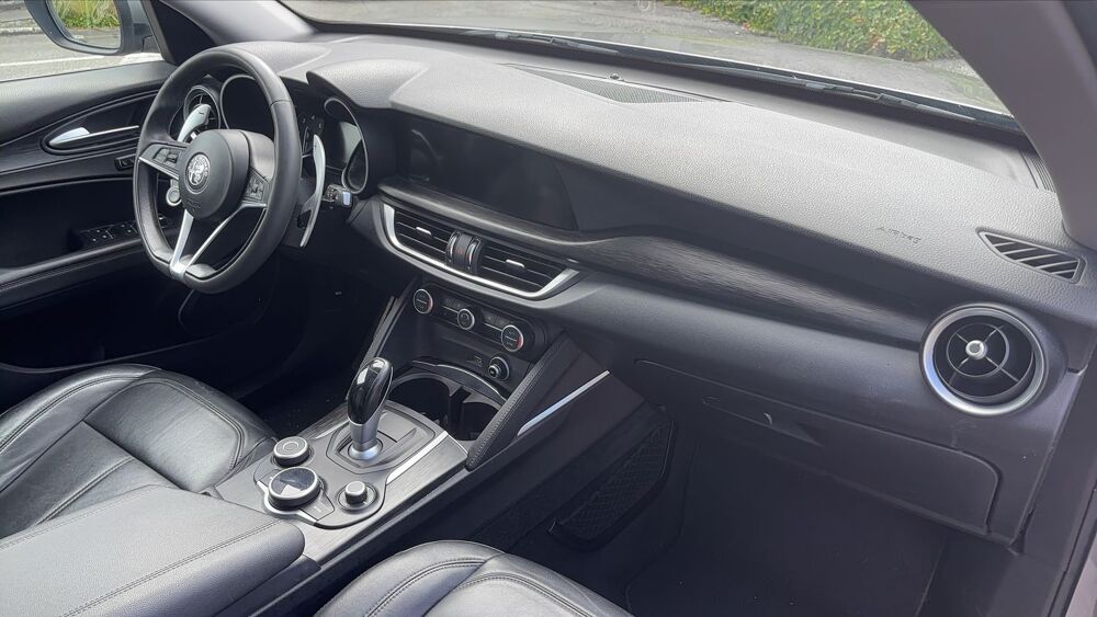 Stelvio 2.2 190 EAT8 Executive - Automatique Toit ouvrant 2018 occasion 35000 Rennes