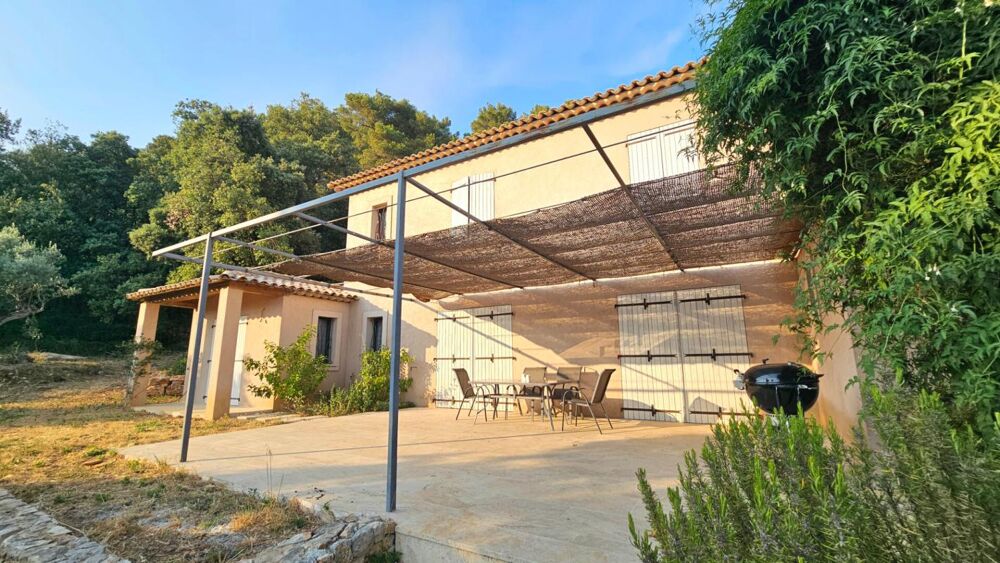 Claviers , Var . Villa contemporaine avec vue dégagée, piscine et terrain de 5800 m²