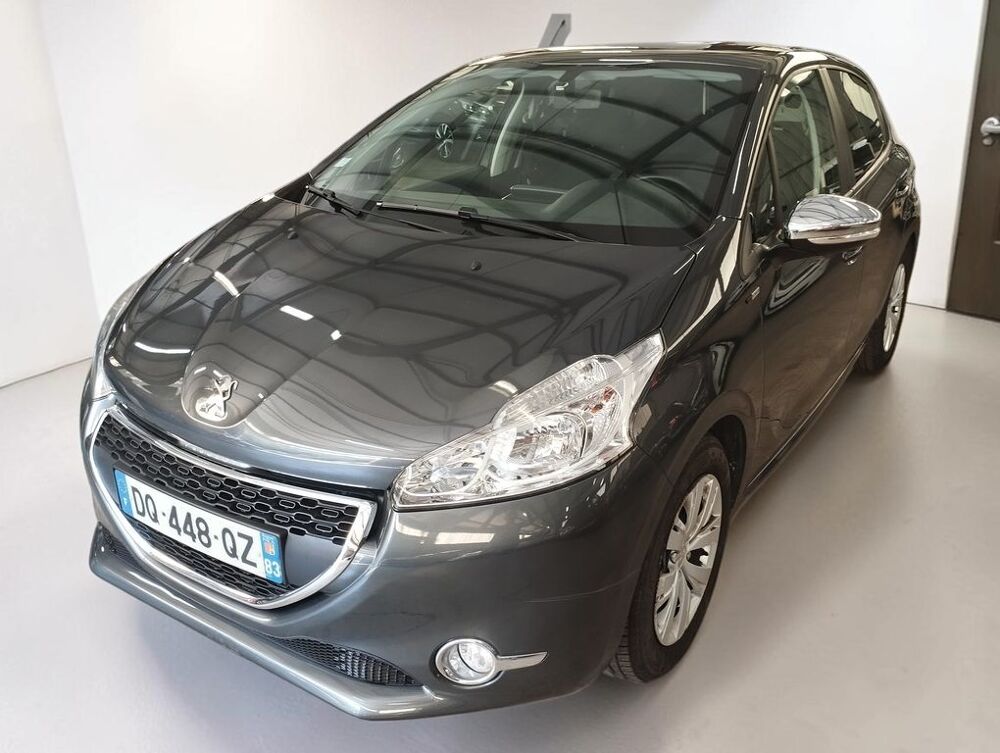 208 1.2 VTI 82 STYLE 5P 2015 occasion 06640 Saint-Jeannet