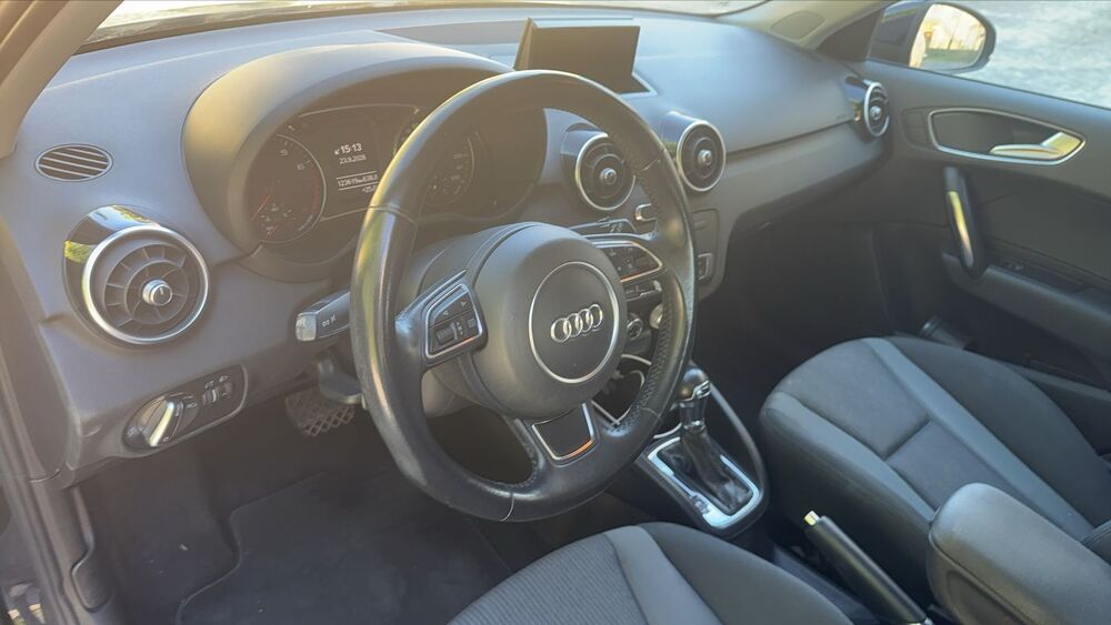 A1 1.0 TFSI 95 S-Tronic 7 Ambiente 2016 occasion 69380 Alix