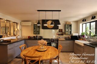  Villa � vendre 10 pi�ces 215 m�