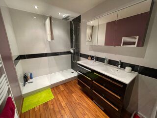  Propri�t�/ch�teau � vendre 10 pi�ces 318 m�