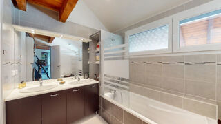  Duplex/triplex à vendre 5 pièces 128 m²