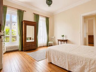  Maison à vendre 14 pièces 304 m²