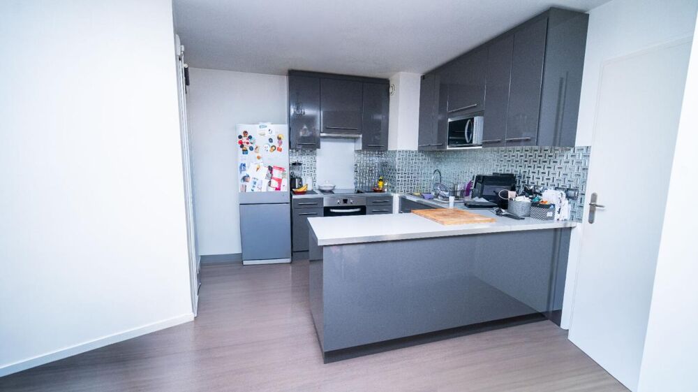Vente Appartement 3 pièces avec loggia - Résidence récente - À 20 min de La Défense Nanterre