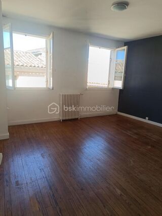  Immeuble à vendre 10 pièces 245 m²