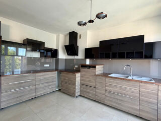  Appartement à vendre 5 pièces 121 m²