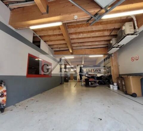   ENTREPÔT-BUREAUX + LOGEMENT À VENDRE DE 812 M2 SUR MONTREUIL ! 