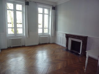  Appartement � louer 5 pi�ces 131 m�