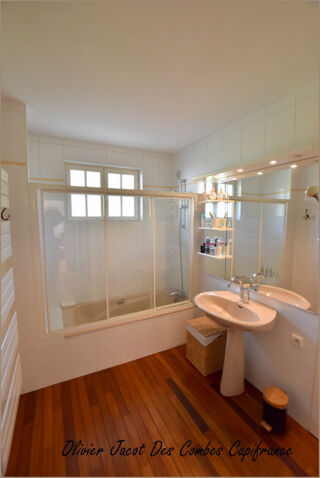  Maison à vendre 7 pièces 215 m²