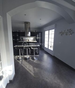  Maison � vendre 10 pi�ces 170 m�