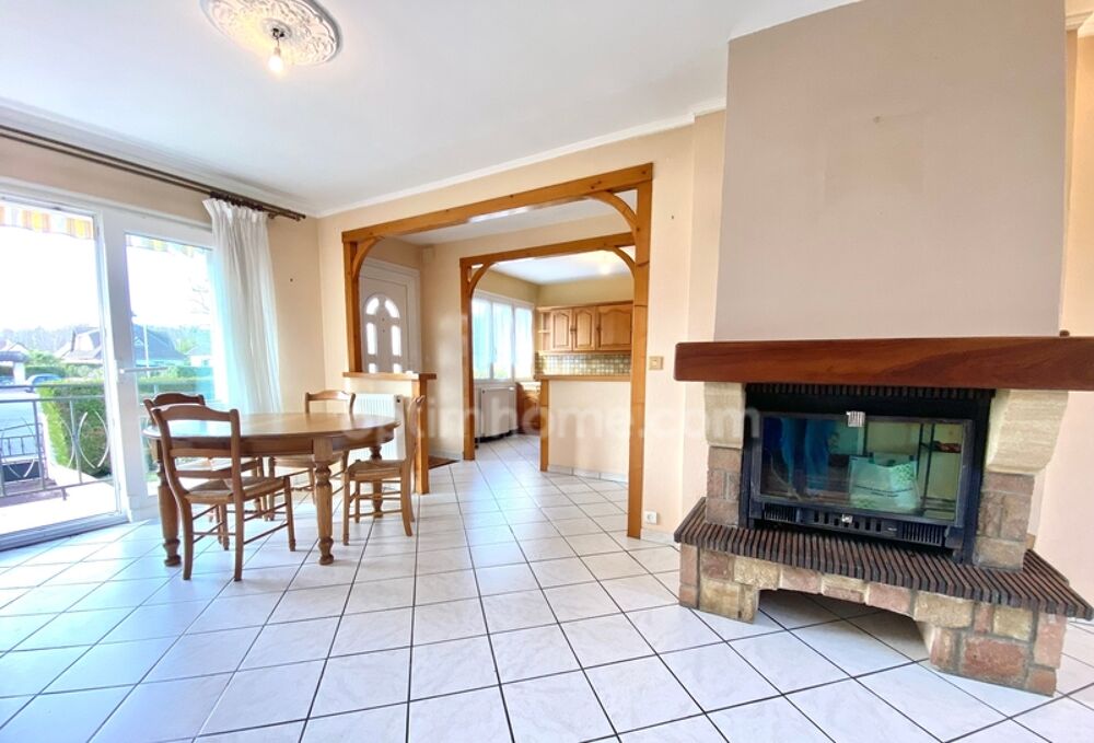 Agréable Maison de plain-pied surélevée - Beau Jardin plat, clos et arboré - Sous - sol total - Vaste Grenier