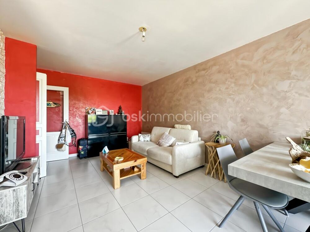Bel appartement avec balcon et box