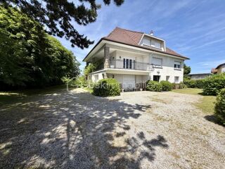  Propriété/château à vendre 8 pièces 209 m²