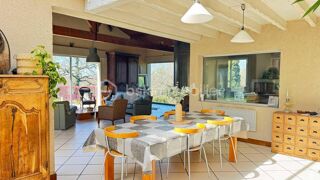  Maison  vendre 9 pices 300 m