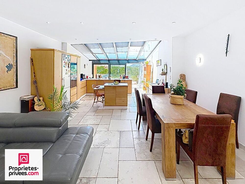 Rians Maison d'architecte récente 115 m² sur 194 m² de terrain clos