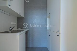  Appartement à louer 3 pièces 66 m²