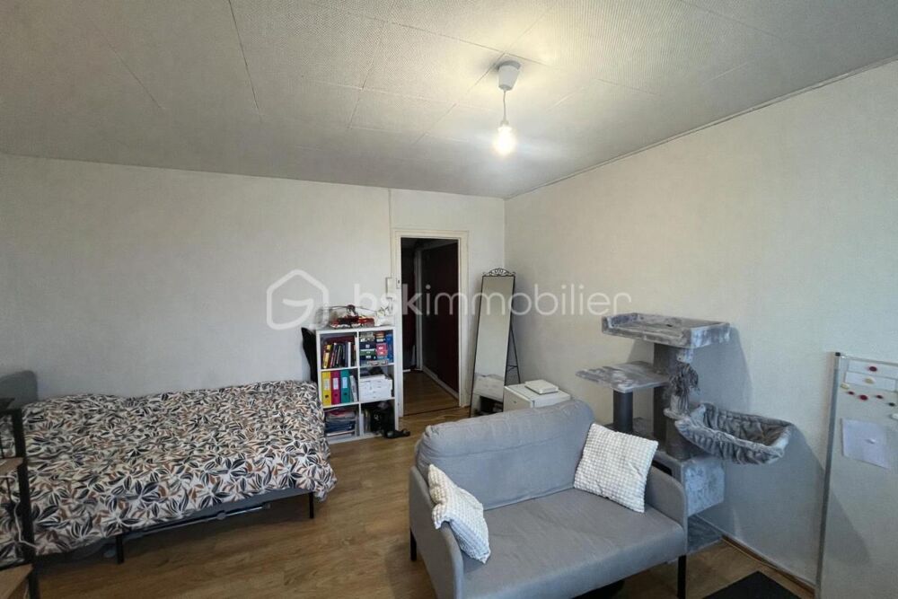 Opportunite Investisseur  Studio lumineux avec balcon a Chambray-les-Tours