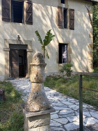  Propriété/château à vendre 6 pièces 135 m²