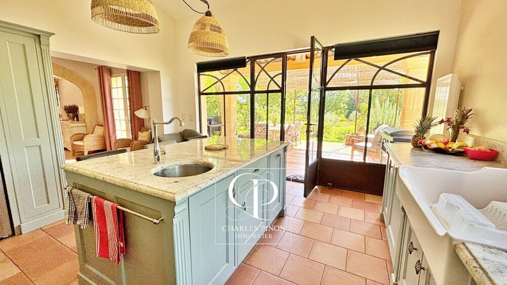 Vente Villa Maison à vendre 7 pièces ROGNES (13) Rognes