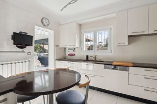  Maison � vendre 10 pi�ces 260 m�