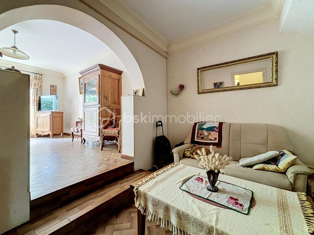 Vente Maison Maison de ville avec garage attenant et jardin Bressuire