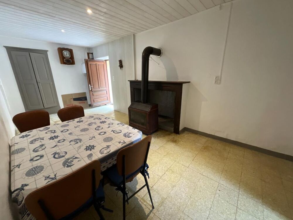 Appartement 3 pièces avec jardin privatif, terrasse vue montagne et cave voûtée en pierre  Santo-Pietro-di-Tenda